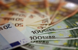 Spese per beni durevoli in Piemonte: lieve crescita nel 2024